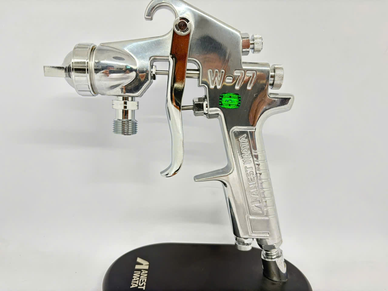 Súng phun sơn Iwata W77-0
